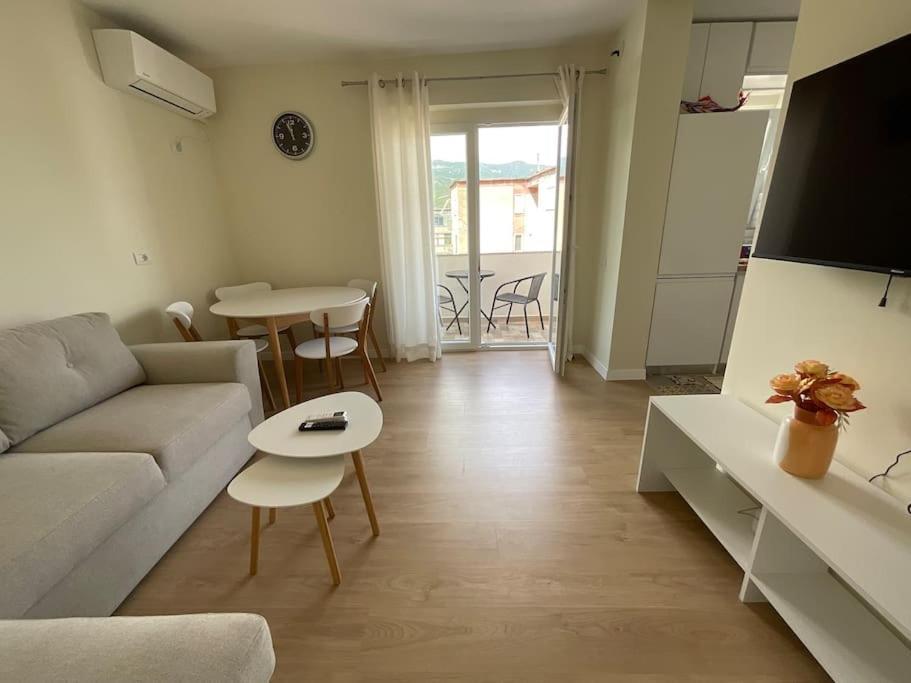 Spring Apartment In Përmet Exterior foto